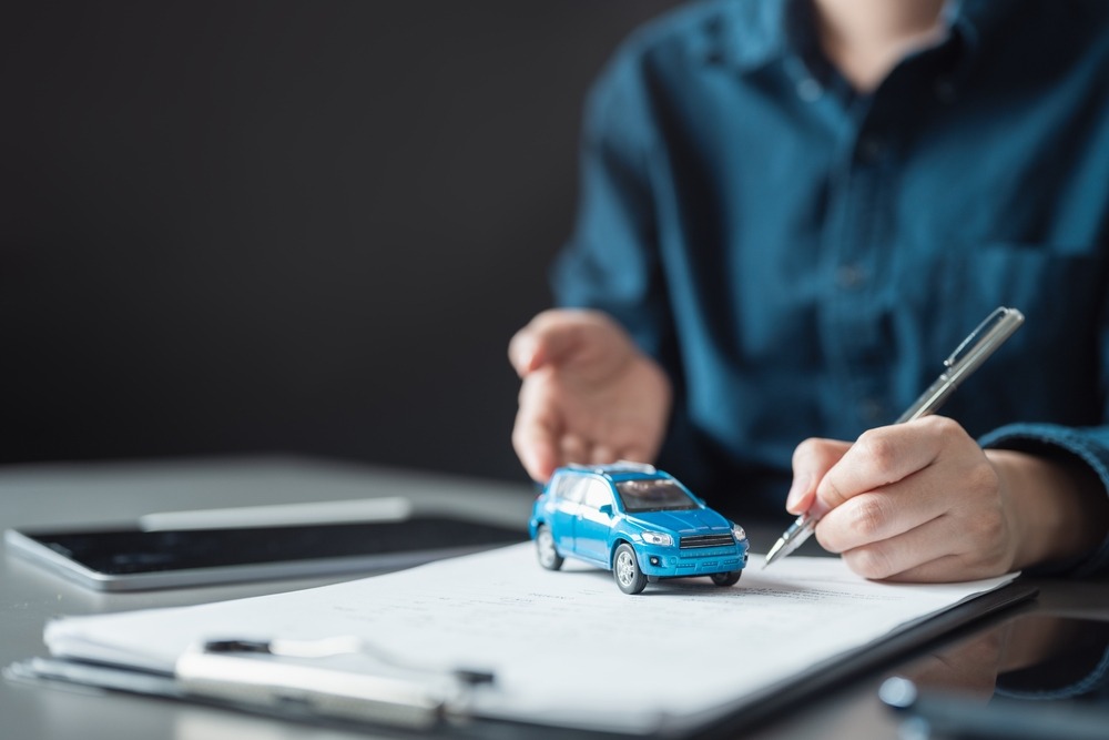 Rebuilding Your Credit Score Through Responsible Car Financing in Garland