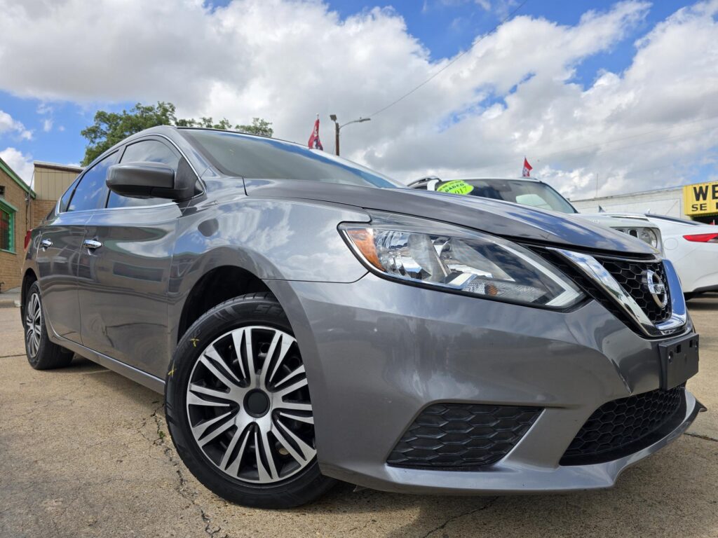 2017 Nissan Sentra SV CVT's photo