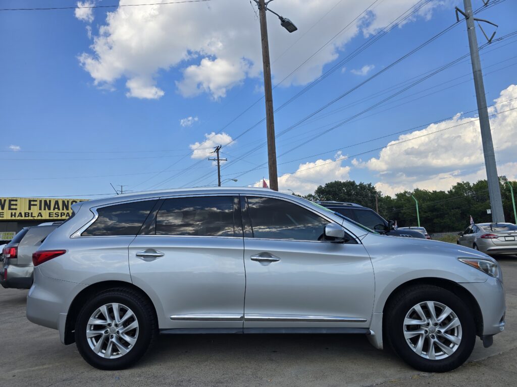 INFINITI JX35