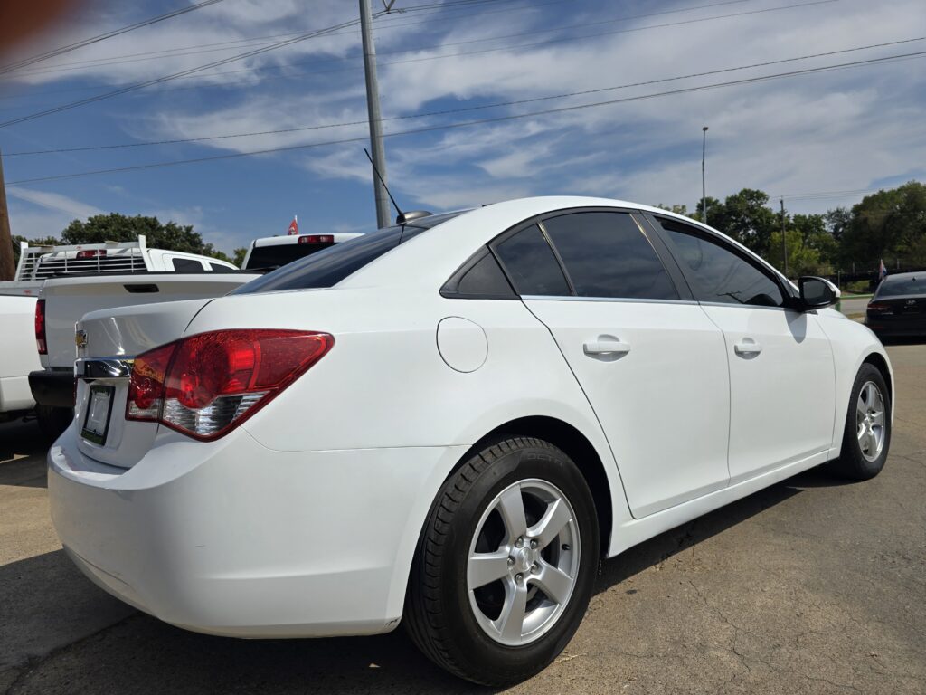 CHEVROLET CRUZE 1LT