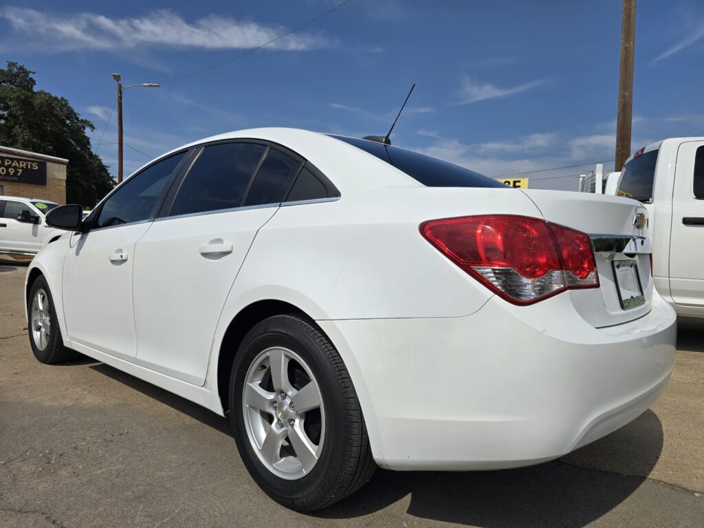 CHEVROLET CRUZE 1LT