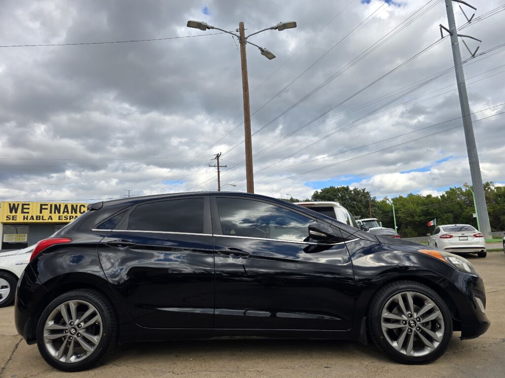HYUNDAI ELANTRA GT