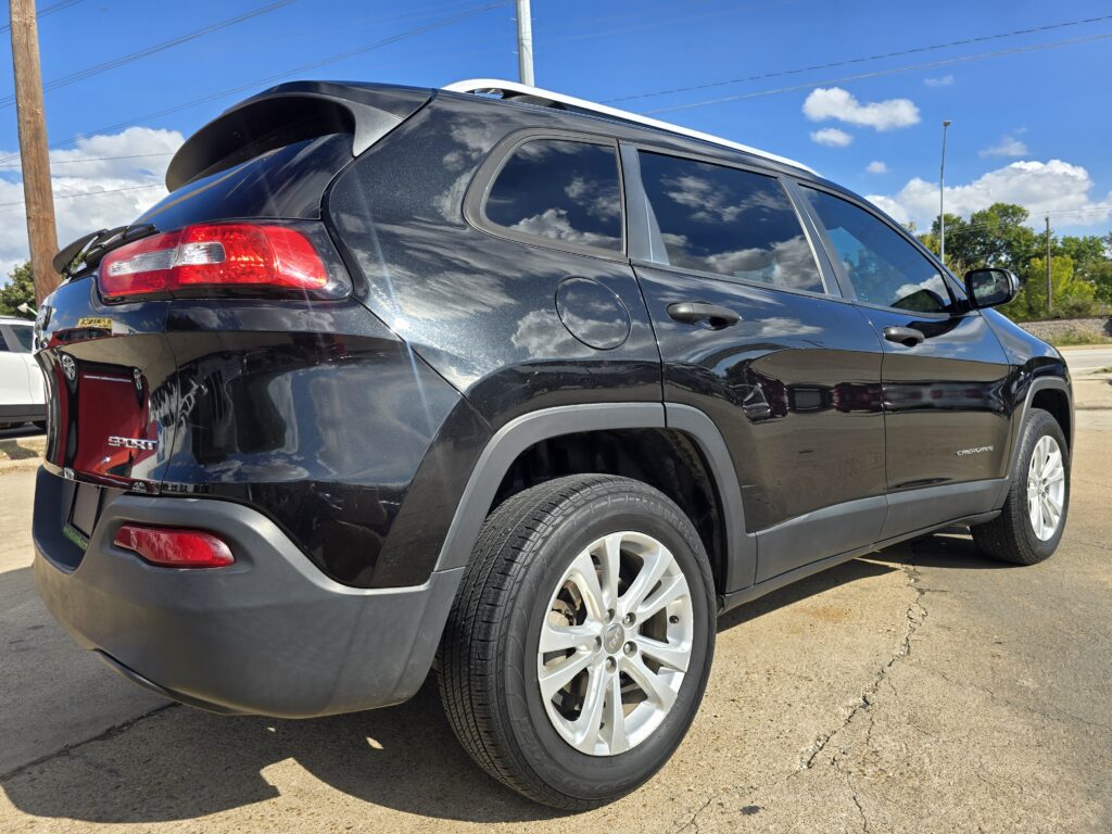 JEEP CHEROKEE SPORT