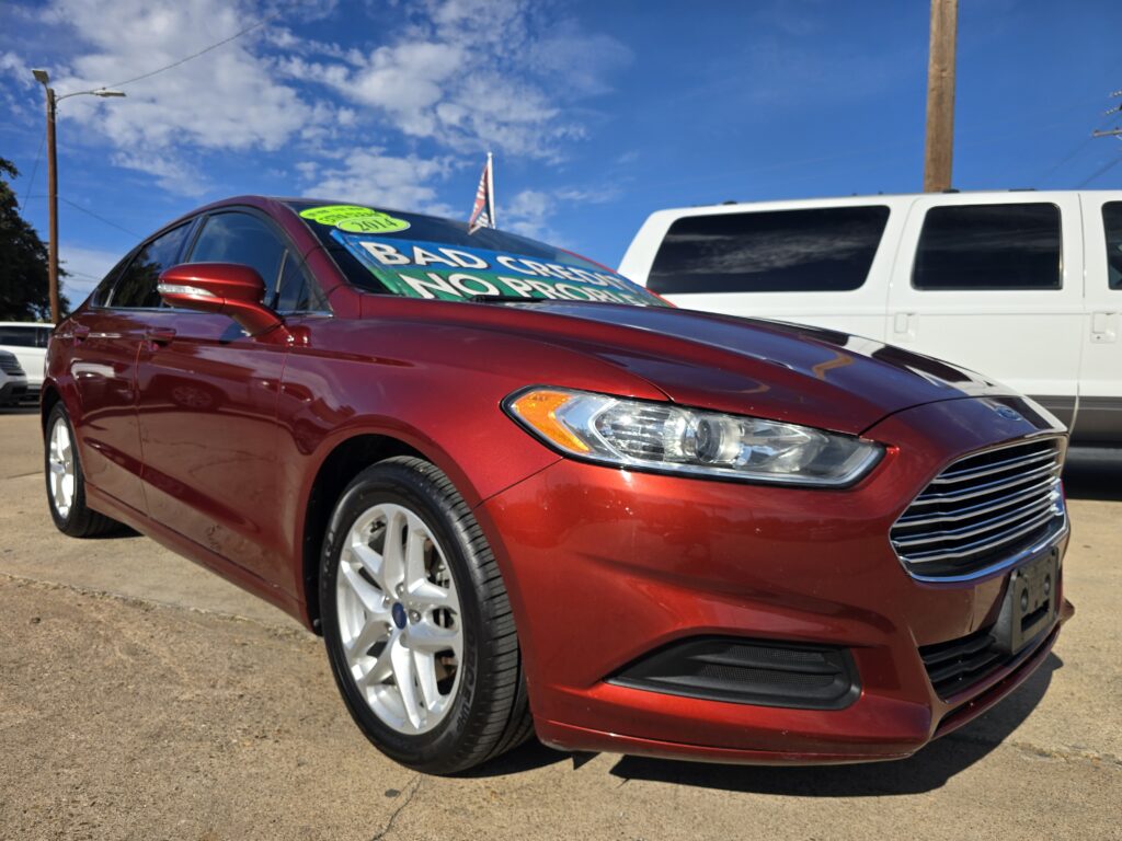 FORD FUSION SE